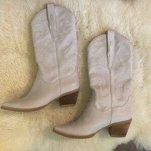Jeffrey Campbell Daggat Cream Western Cowboy Boots